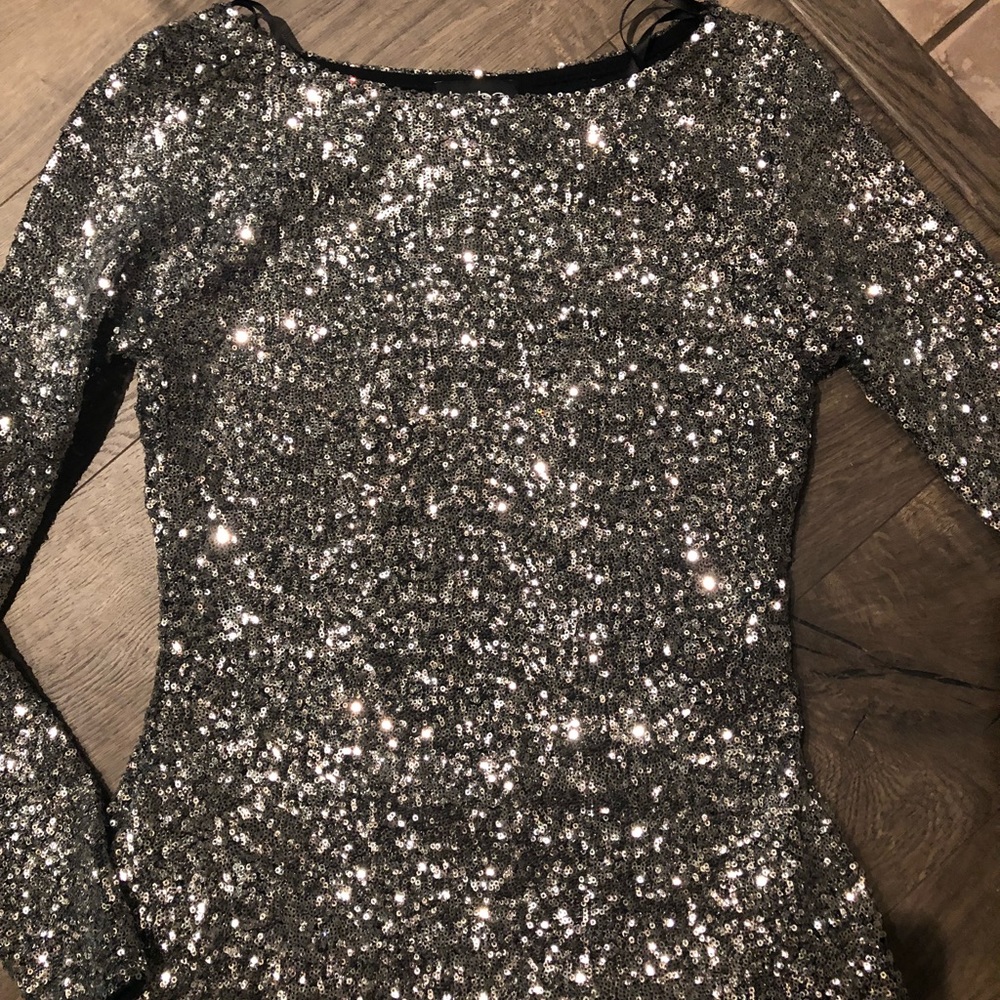 💥Sequins Silver Bebe Top Sz Small